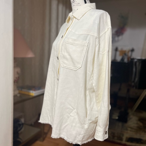 NWT Women’s Size Small Zara Frayed Oversized Button-down Shirt 100% Cotton White - Picture 5 of 13